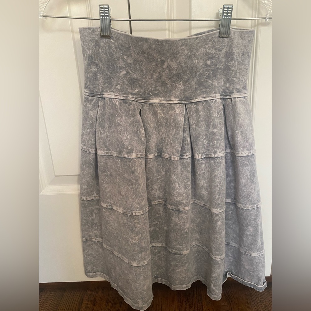 Hard Tail Forever Grey Denim Size Small Knee length Skirt.
